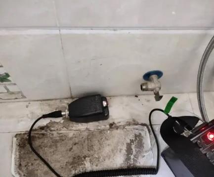 旬邑屋顶漏水维修公司分享下卫生间漏水的危害及解决方法